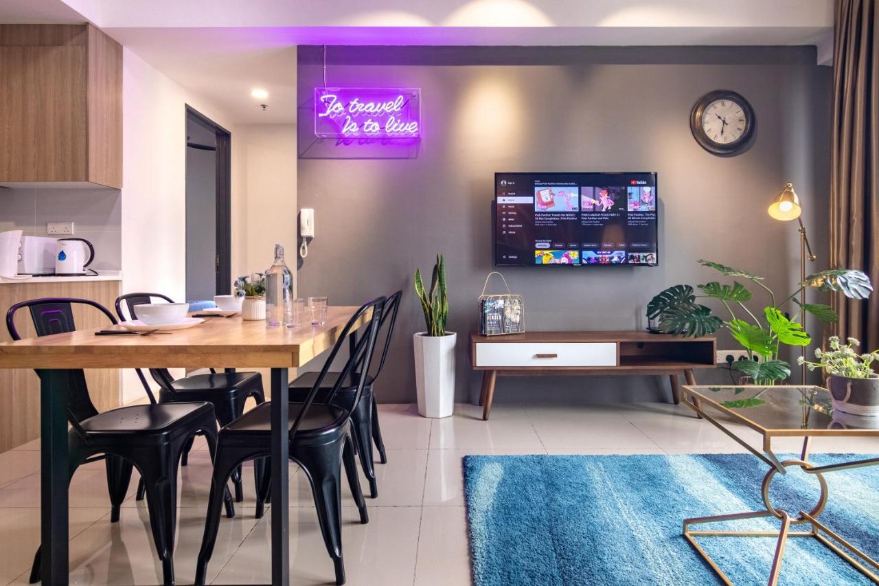 Tropicana 218 X Airlevate Suites George Town Exteriör bild