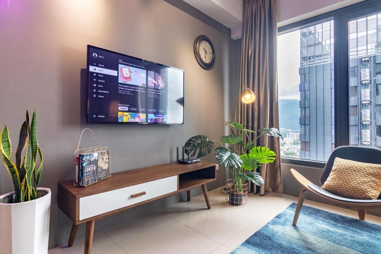 Tropicana 218 X Airlevate Suites George Town Exteriör bild