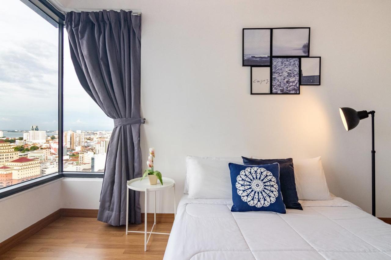 Tropicana 218 X Airlevate Suites George Town Exteriör bild