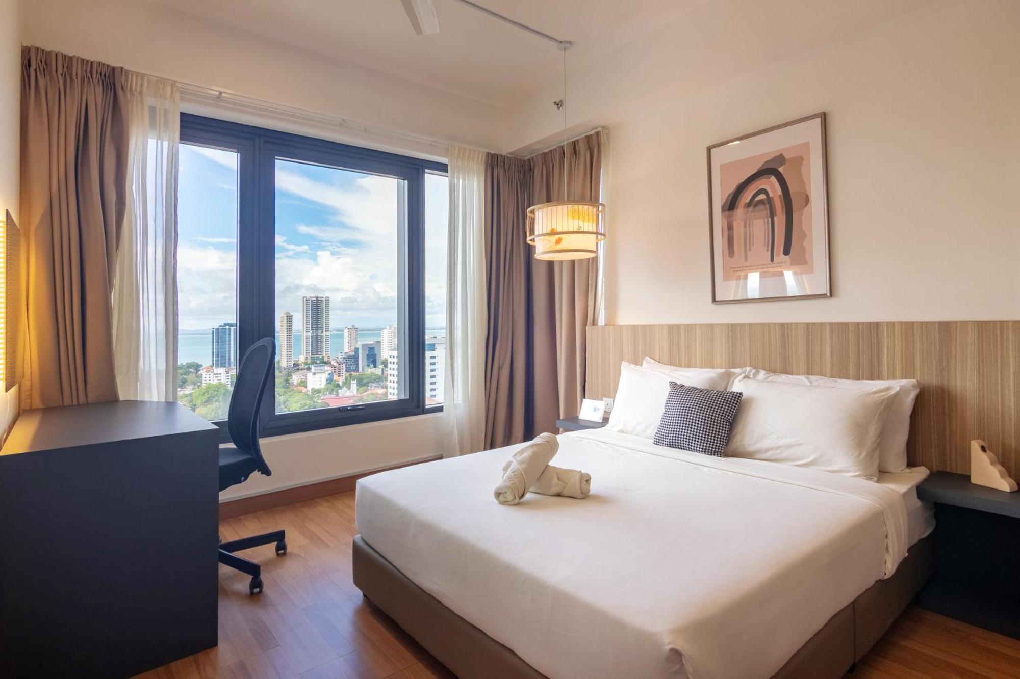 Tropicana 218 X Airlevate Suites George Town Exteriör bild