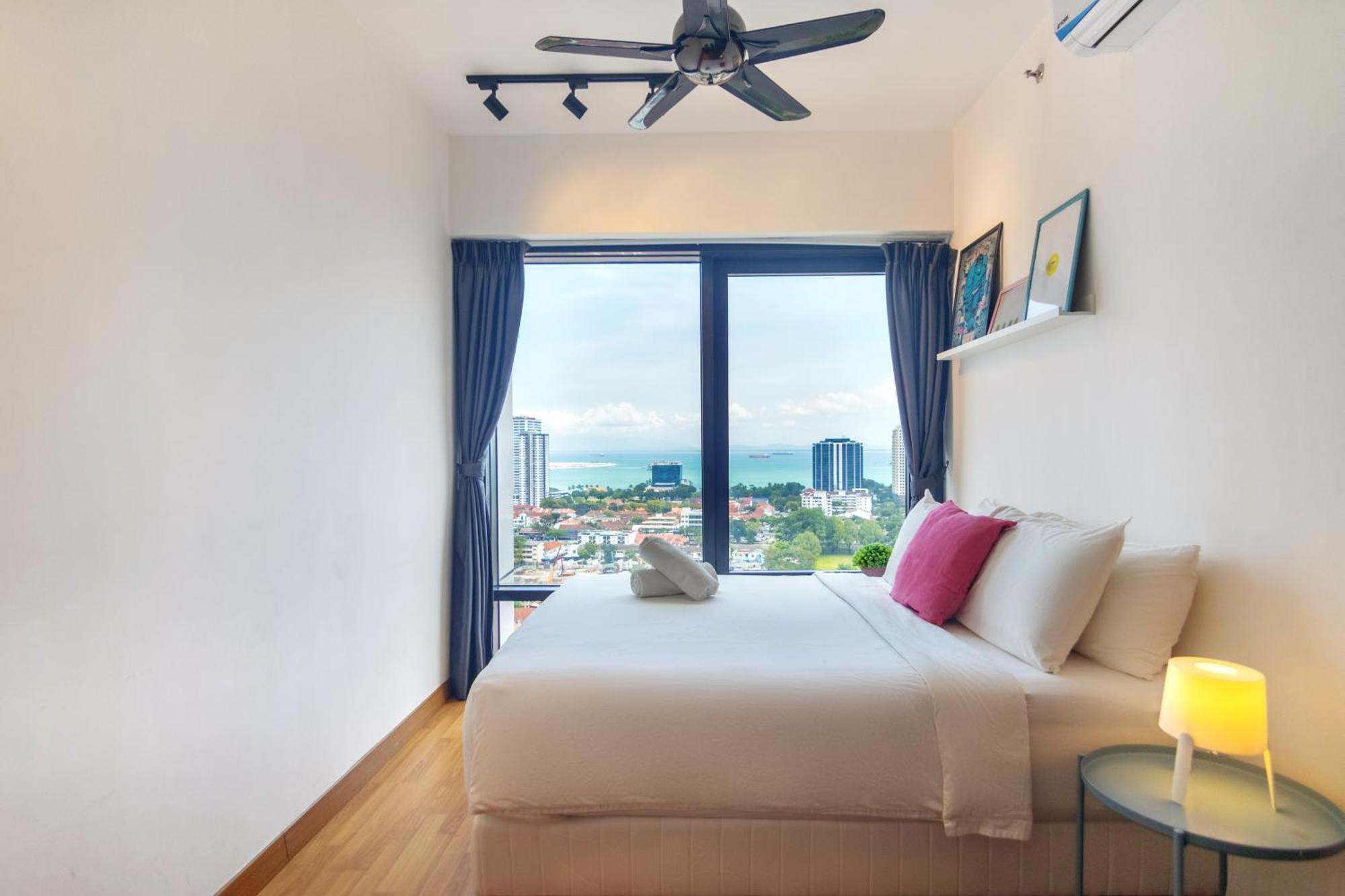Tropicana 218 X Airlevate Suites George Town Exteriör bild