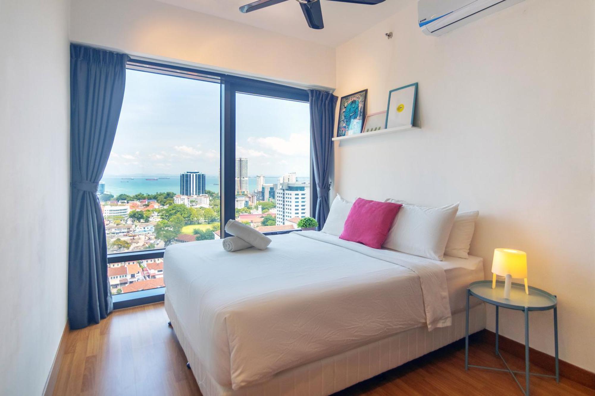 Tropicana 218 X Airlevate Suites George Town Exteriör bild
