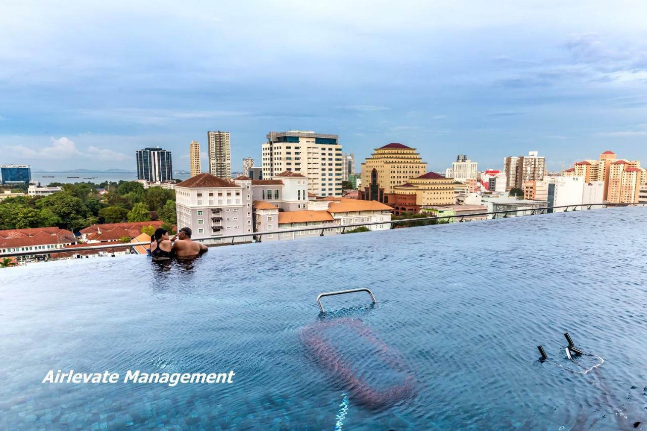 Tropicana 218 X Airlevate Suites George Town Exteriör bild