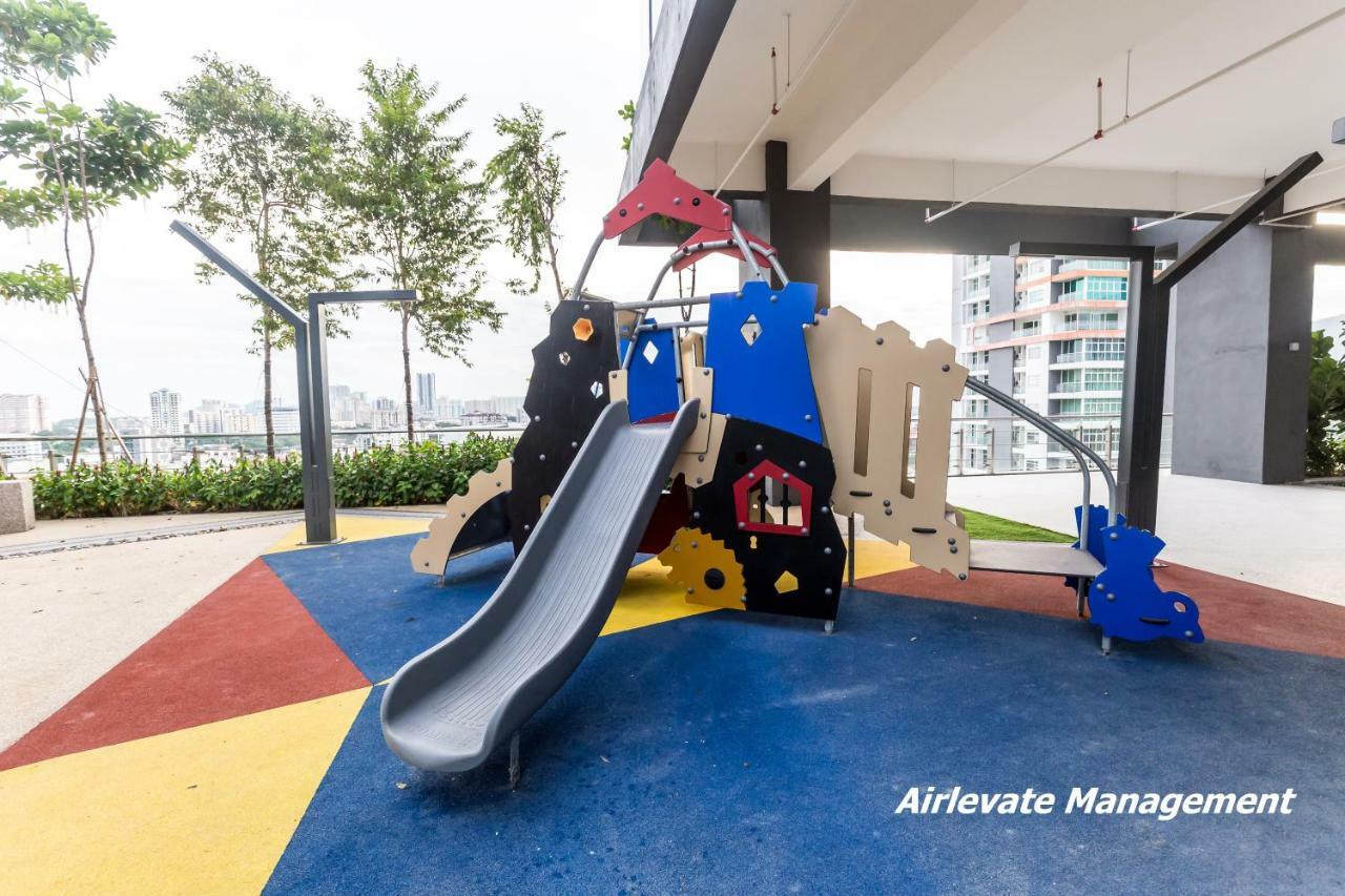 Tropicana 218 X Airlevate Suites George Town Exteriör bild